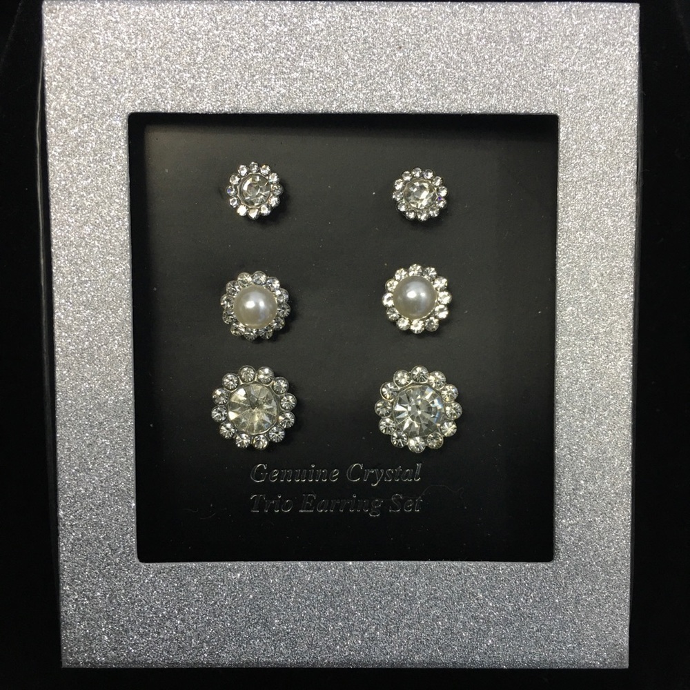 Genuine Crystal Trio Post Stud Pierced Earrings 3 Piece Set - Picture 7 of 13
